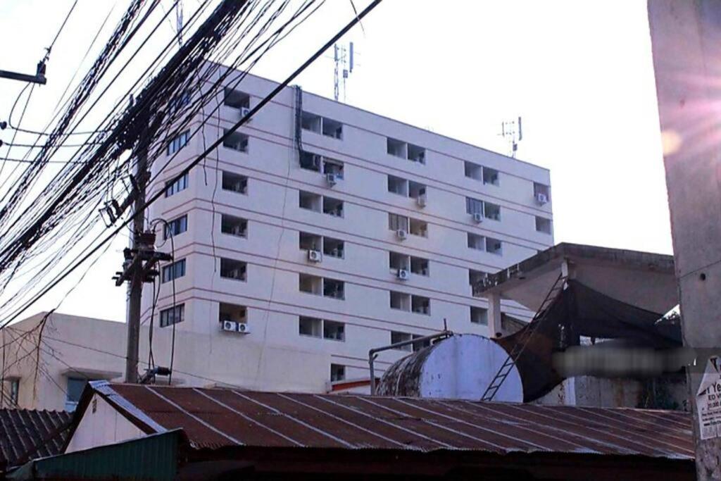 Home At Bazaar Chiang Mai Exterior foto